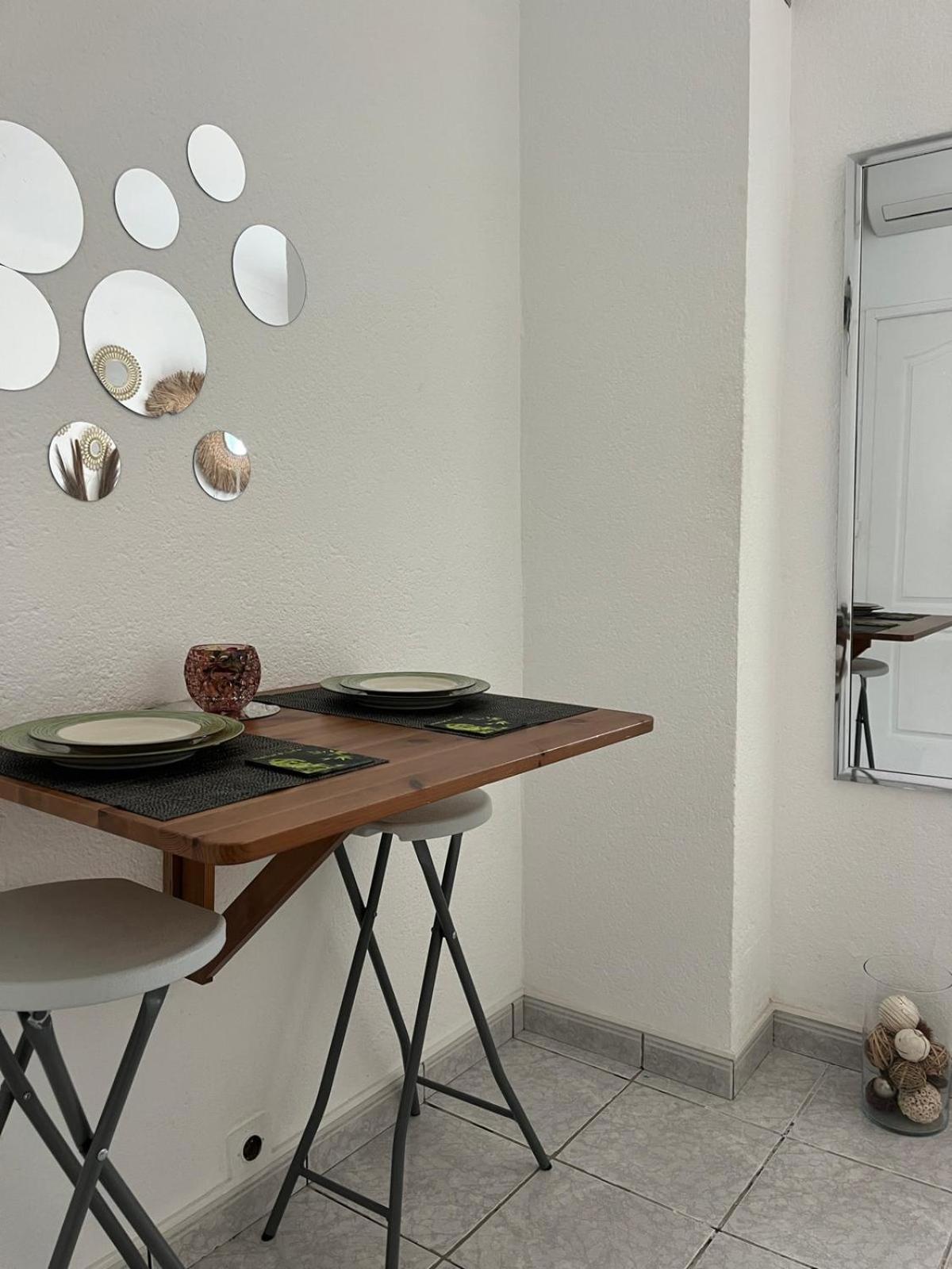 20 Mts Plage, Pl Mediterranee, Vue Parking Apartment